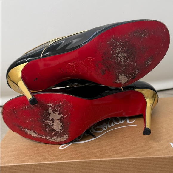 Christian Louboutin Black and Gold Patent Heels - Picture 9 of 12